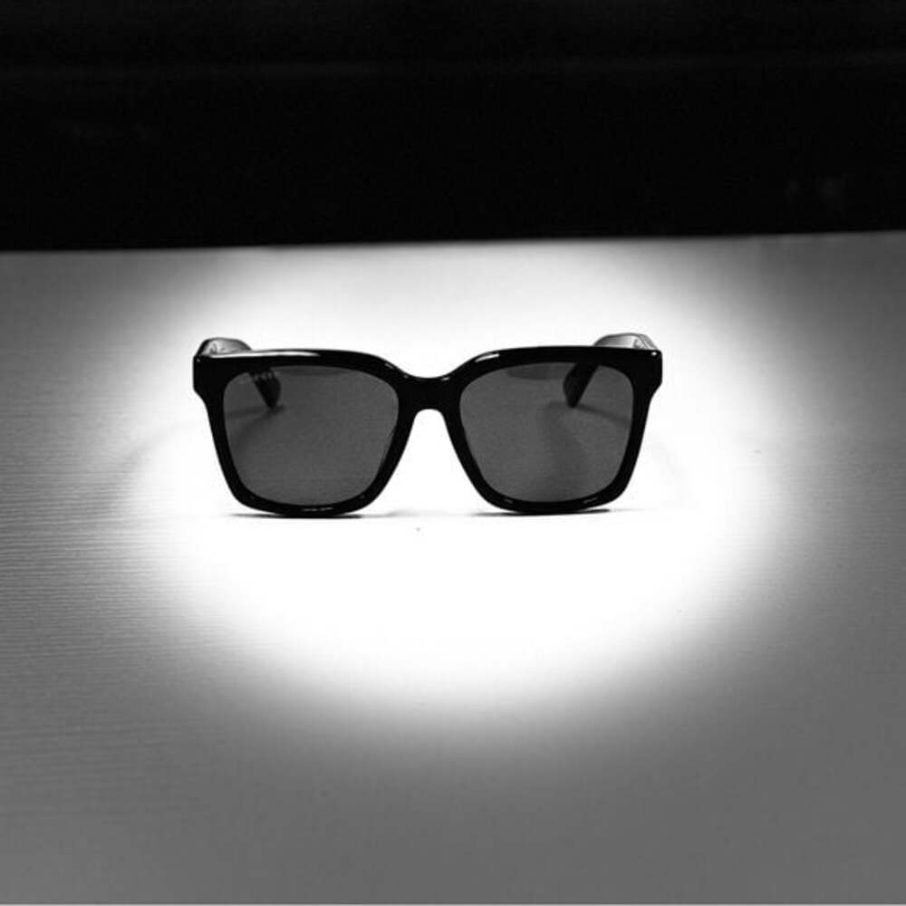 Women’s Gucci Stylish Black Sunglasses